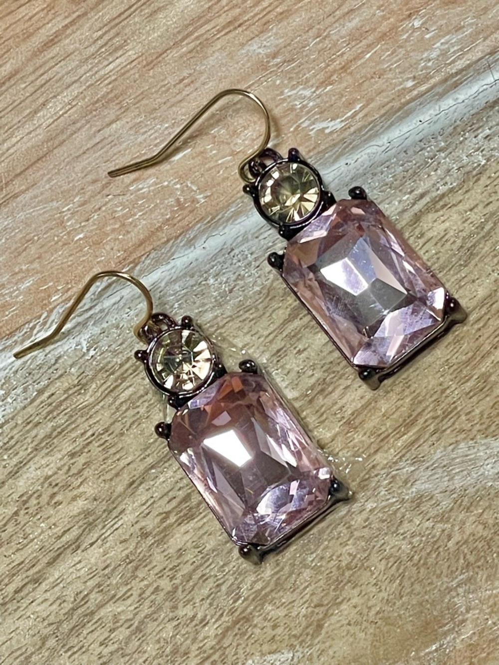 Light Pink Crystal Drop Earrings - Elegant Women's Jewelry - Picture 4 of 4
